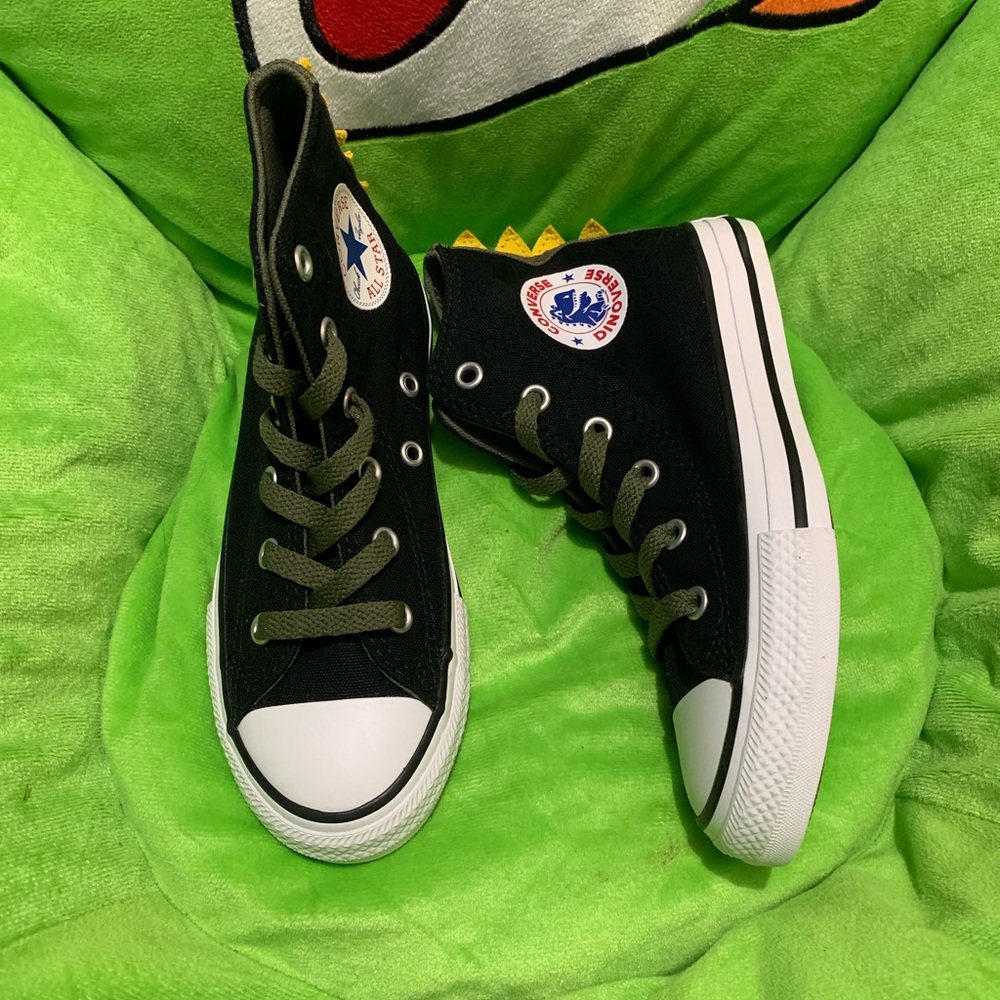 Converse High Top Dino Spikes
